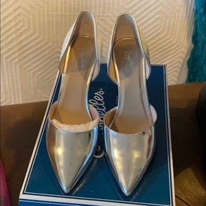 Seychelles silver/metallic/white heels 8.5/9